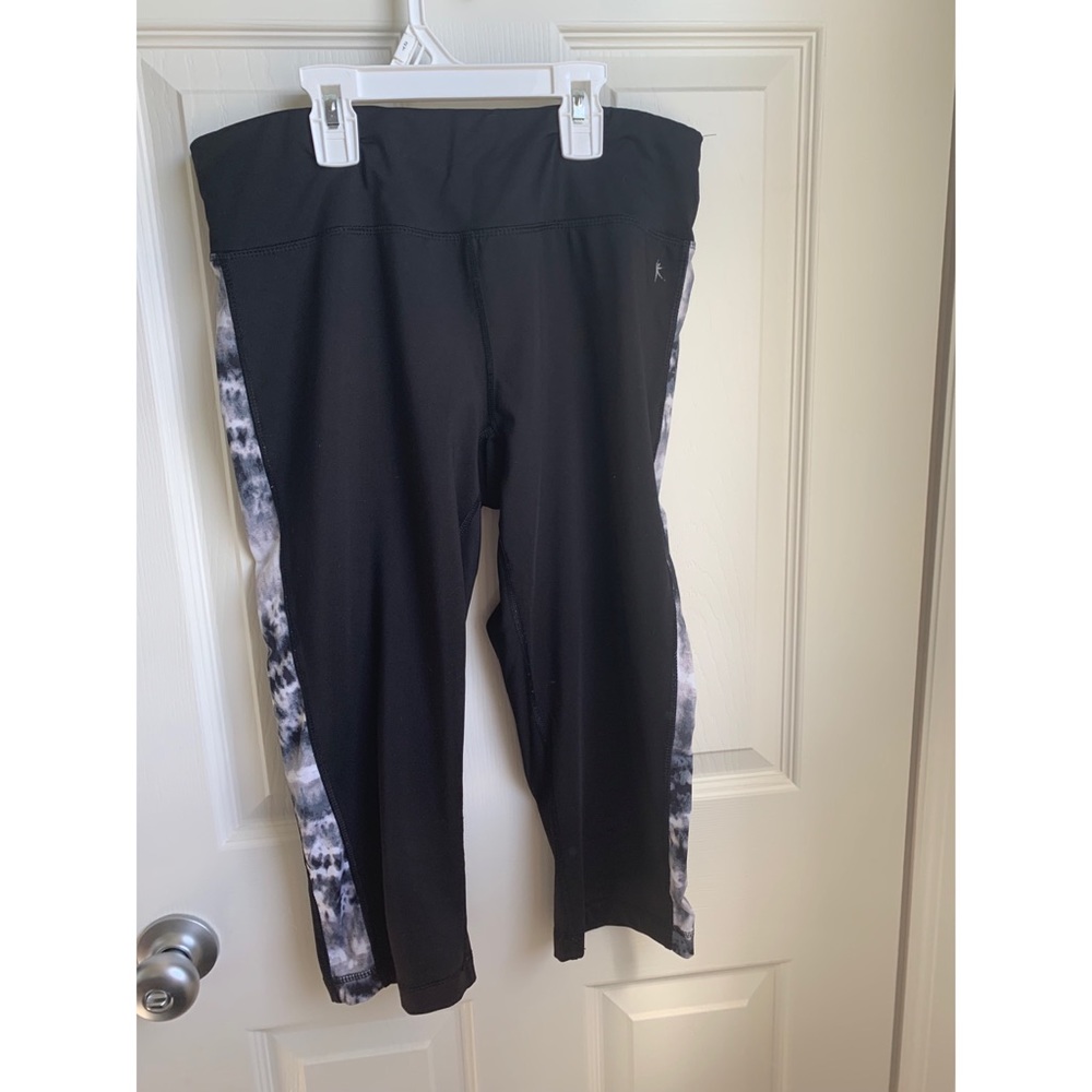 Printed workout leggings